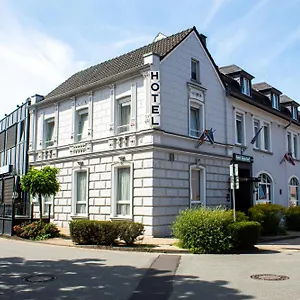 Airport Jägerhof ** Weeze